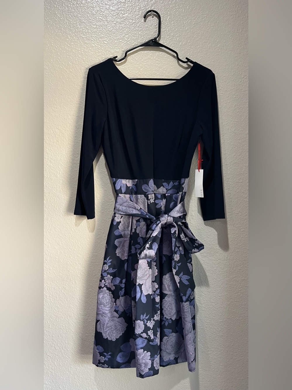 ELLE Elegant Black & Lavender Floral Fit-and-Flare Midi Dress Sz M Formal